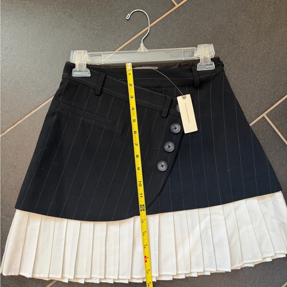 by Anthropologie Asymmetrical Menswear Mini Skirt size 2 nwt - Picture 6 of 11